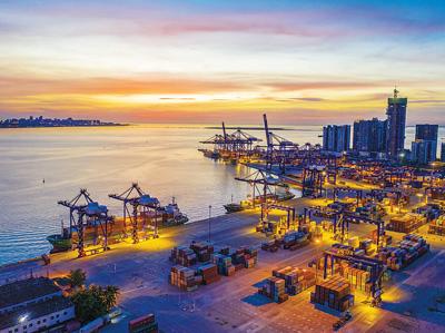海南上半年货物贸易进出口总值同比增56